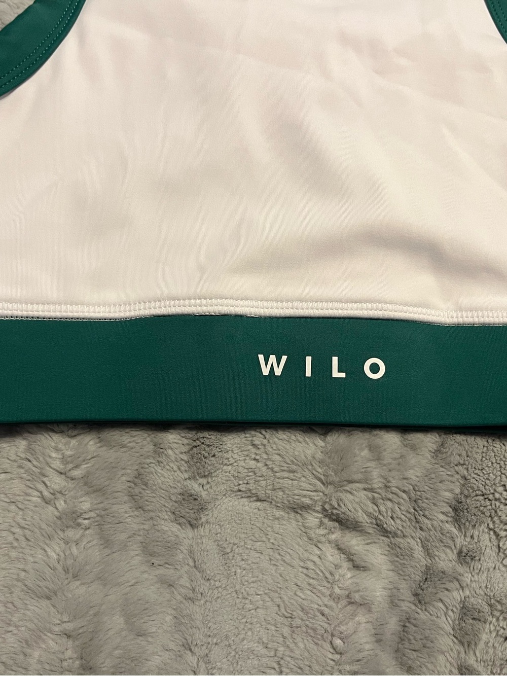 White & Green Colorblock Sports Bra - Picture 4 of 5